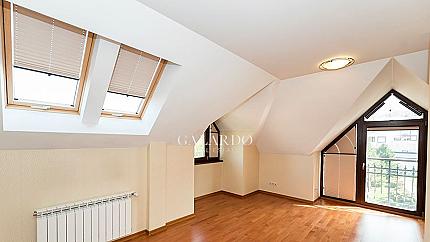 Stylishly finished house in a gated complex in Simeonovo