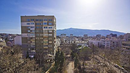 Spacious apartment near South Park