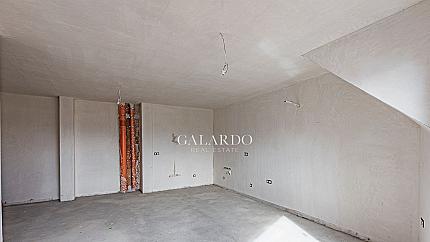 Многостаен апартамент в квартал Христо Смирненски