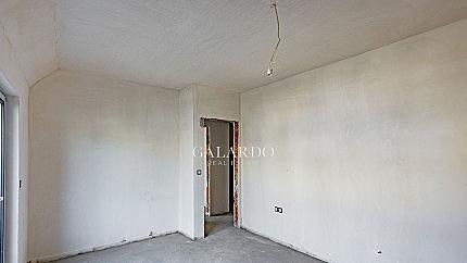 Многостаен апартамент в квартал Христо Смирненски