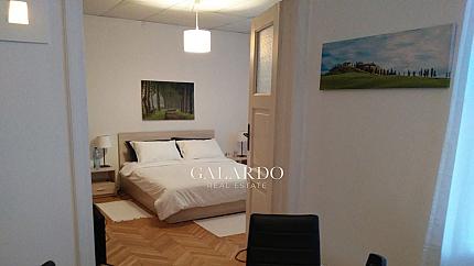 Тристаен апартамент след основен ремонт на Витошка