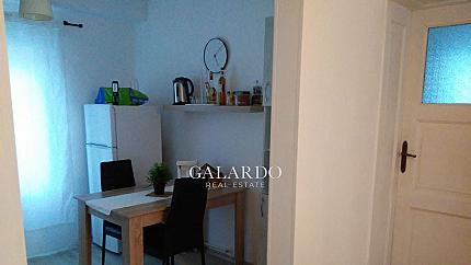 Тристаен апартамент след основен ремонт на Витошка