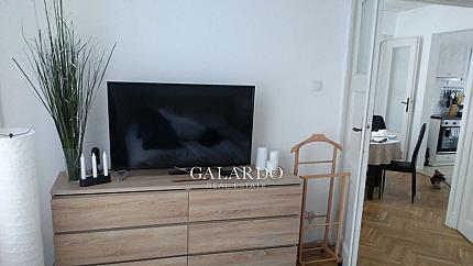 Тристаен апартамент след основен ремонт на Витошка