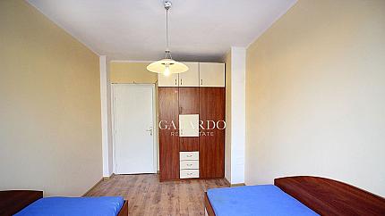 Тристаен апартамент на Докторска градина