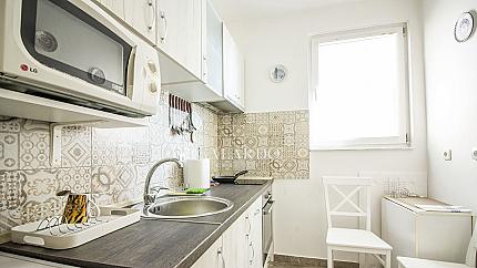 Уютен тристаен апартамент в близост до бул. Патриарх Евтимий и метростанция