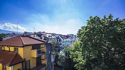 Уютен тристаен апартамент в близост до бул. Патриарх Евтимий и метростанция