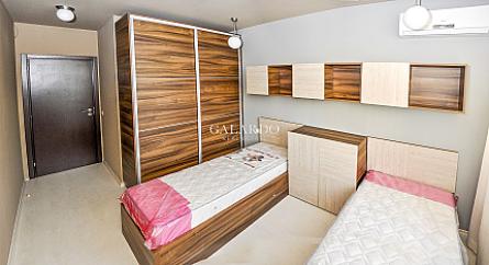 Tристаен апартамент в нова сграда в Студентски град