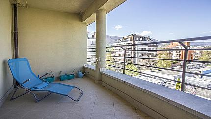 Spacious two-bedroom apartment for rent in Krastova Vada district