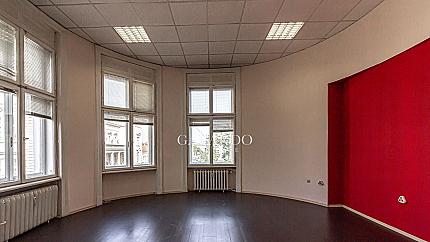 Офис в аристократична сграда до Цар Освободител