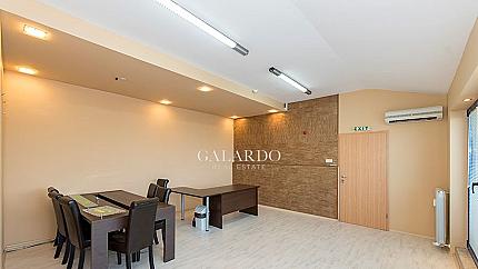 Просторен офис в бизнес център до бул. "ген. Иван Гешов"