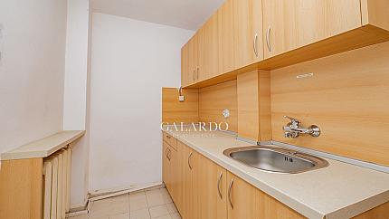 Офис в бизнес сграда в идеален център