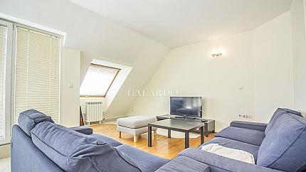 Панорамен четиристаен апартамент в Център