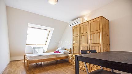 Панорамен четиристаен апартамент в Център