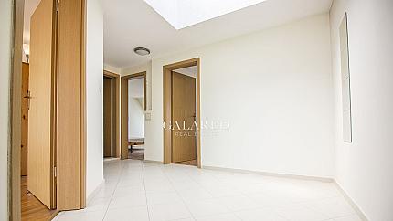 Панорамен четиристаен апартамент в Център