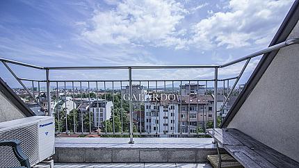 Панорамен четиристаен апартамент в Център