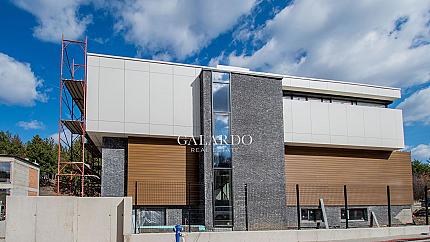 Family house with pool in a paradise complex of houses in the area of Kambanite