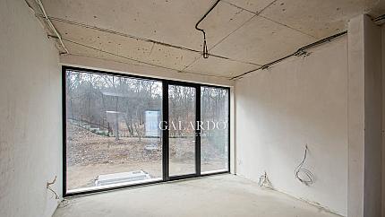 Еднофамилна къща с басейн в райски комплекс от къщи в местност Камбаните