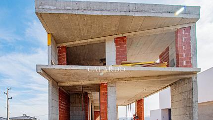 Просторна къща с пет спални близо до Villa Spago с. Бистрица