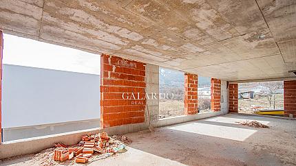 Просторна къща с пет спални близо до Villa Spago с. Бистрица