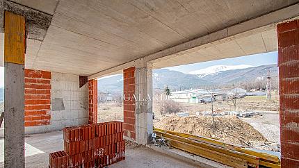 Просторна къща с пет спални близо до Villa Spago с. Бистрица