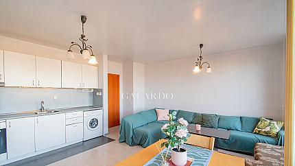 Апартамент с 2 спални и гараж в Младост 1А