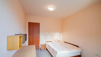 Апартамент с 2 спални и гараж в Младост 1А