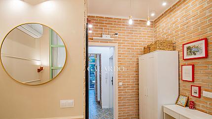 Двустаен  апартамент за продажба  на метри от ул. Оборище