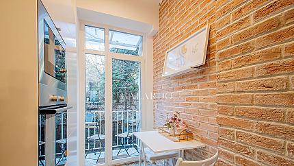 Двустаен  апартамент за продажба  на метри от ул. Оборище