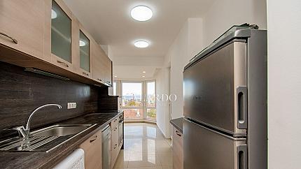 Двустаен апартамент до парк „Заимов“