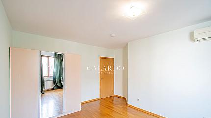 Four-bedroom apartment in Lozenets district