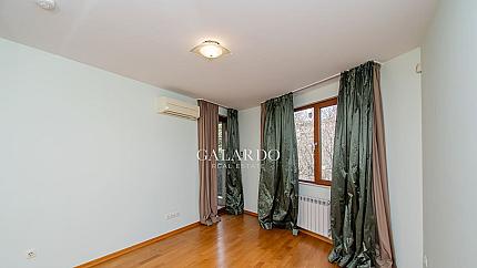 Four-bedroom apartment in Lozenets district