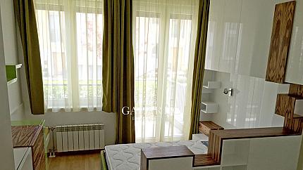 Четристаен апартамент в затворен комплекс "Резиденшъл Парк София"