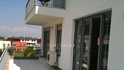 Четристаен апартамент в затворен комплекс "Резиденшъл Парк София"