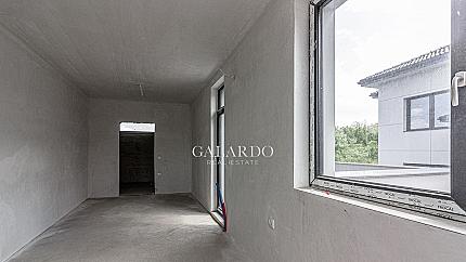 Функционални еднофамилни къщи с двор в затворен комплекс в кв. Драгалевци