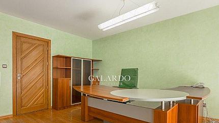 Spacious office opposite the pool "Diana" Dianabad