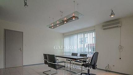 Spacious office opposite the pool "Diana" Dianabad