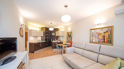 Слънчево жилище с две спални до МОЛ Парадайз, кв.Лозенец