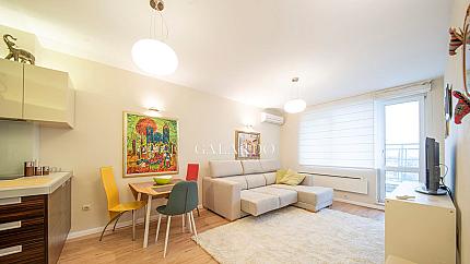 Слънчево жилище с две спални до МОЛ Парадайз, кв.Лозенец