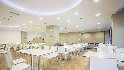 Изключително просторен офис в луксозна бизнес сграда клас А