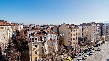 Two-bedroom apartment in prime location