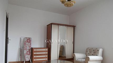 Cozy two- bedroom apartment near Military Academy