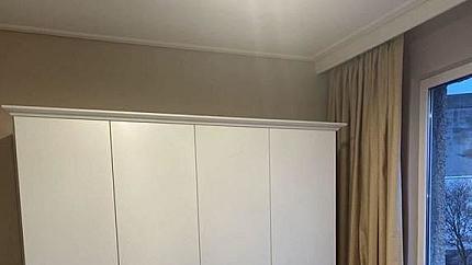 Обзаведен тристаен апартамент до Южен парк