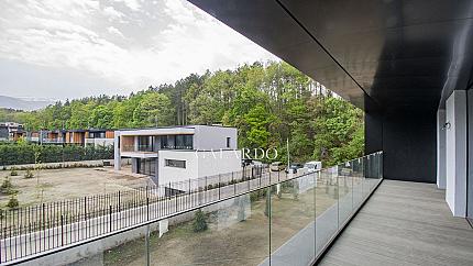 Прекраснa еднофамилна къщa в Панчарево