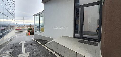 Бизнес сграда в близост до Околовръстен път