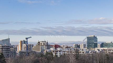 Просторен апартамент с три спални до новата детска градина в кв. "Манастирски ливади-изток"