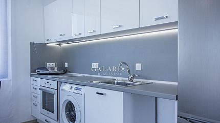 New apartment with three bedrooms and a large terrace in Krastova Vada