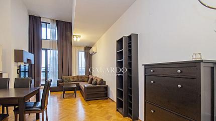 Тристаен апартамент в кв. Изток в затворен комплекс