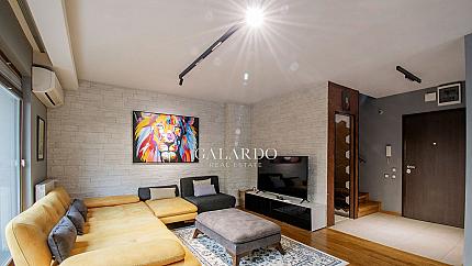 Тристаен апартамент в к-с Флора Парк