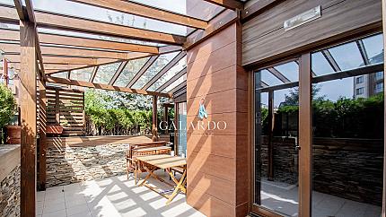 Тристаен апартамент в к-с Флора Парк