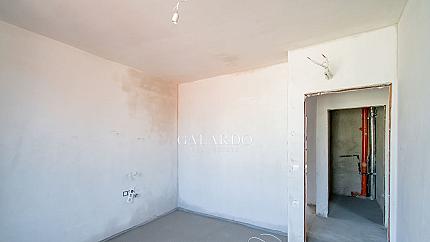 Тристаен апартамент с панорамна гледка за продажба  в Овча Купел